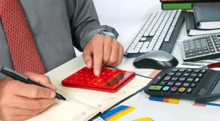 Информацию о зарубежных счетах казахстанцев передадут налоговикам