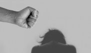 Избиение и попытка изнасилования в офисе: алматинка забрала заявление