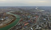 Центральный мост Атырау закрыли из-за разрушений в опорах тепловых сетей