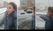 Реакция жительницы Актау на снег стала вирусной в Сети