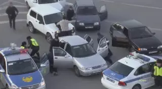 Ограбление АЗС в Атырау попало на видео