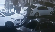 Пьяный пассажир напал с ножом на таксиста в Алматы