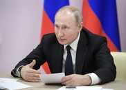 Путин предложил внести поправки в конституцию России