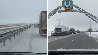 Гигантская пробка образовалась на платной дороге Нур-Султан - Темиртау