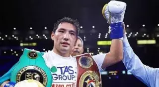 Средневес Жанибек Алимханулы вошел в ТОП-10 рейтинга WBC