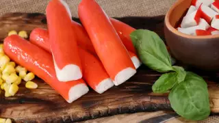 Ученые заявили об опасности крабовых палочек