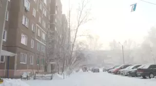 "Почему я на улице должна доживать". Квартиру вместе с пенсионеркой продали в Темиртау