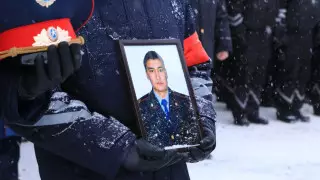 С погибшим полицейским попрощались в Костанайской области