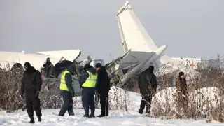 300 человек допросили по делу о крушении самолета Bek Air