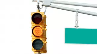 В Ташкенте отменяют желтый сигнал светофора