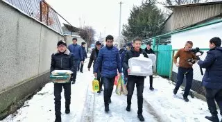 Многодетным оказали помощь в Туркестанской области