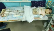 Обгоревший и обманутый герой восемь месяцев лежит в Актобе