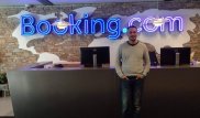 Мұнайшы қазақ жігіті алпауыт Booking компаниясына қалай кірді?