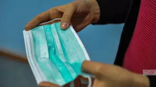 Минздрав срочно закупает более 3 миллионов масок