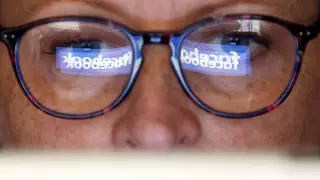 Facebook раскрыл информацию о "слежке" за пользователями