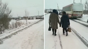 "Дальше не поеду". Жители Усть-Каменогорска пожаловались на водителей автобусов