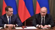 Путин определил новую зарплату Медведева