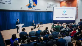 Кульгинов встретился с жителями столичного района Байконыр