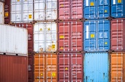 Товары из Китая не могут распространять коронавирус - министр