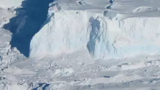 Пугающее открытие сделали под ледником "Судного дня"