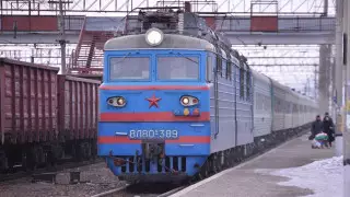 Поезд Уральск - Алматы развернули и отправили в Караганду