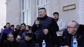 "Сөзіне өзі жауап берсін". Депутаттар Бақытбек Смағұлдың жазбасы туралы не дейді?