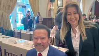 "Арнольд Шварценеггер профессорым". Белгілі журналист атақты актермен таныстығы жайлы айтты