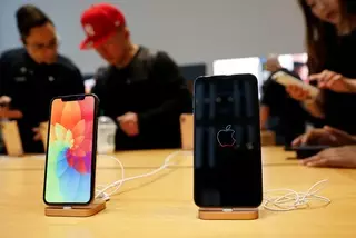 Apple ограничила поставки iPhone из-за коронавируса