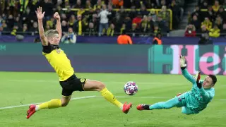 Лига чемпионов: "Атлетико" победил "Ливерпуль", а Холанд оформил дубль против ПСЖ