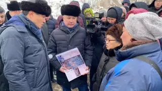 Байбек поехал в село под Павлодаром, где нет отопления