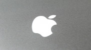 Apple запатентовала полностью стеклянный iPhone