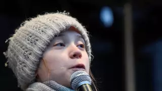 Аутизм и травля: Мать Греты Тунберг рассказала о детстве дочери