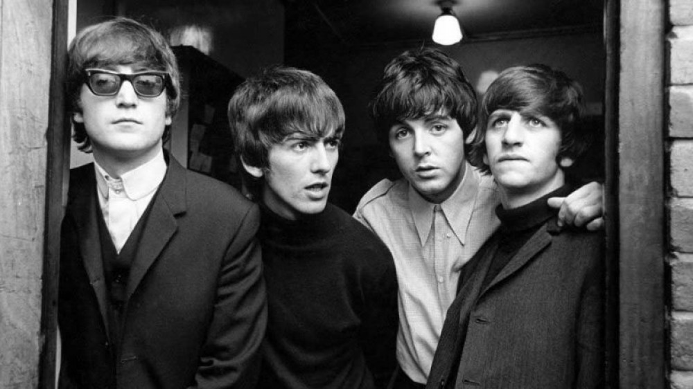 Открыта "вакансия мечты" для фаната The Beatles