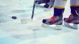 Детей исключили из секции после жалоб Сагинтаеву на дорогой хоккей