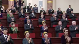 Бывшие президенты Туркменистана получат пожизненные должности