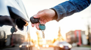 Астанчанин вернул авто, заложенное в "Гарант 24"