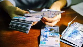 5 миллиардов тенге вложили жители ЗКО в "Гарант 24 Ломбард"