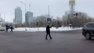 Полиция ищет регулировщика-добровольца из Нур-Султана