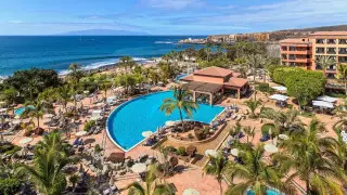 Попали ли казахстанцы в карантин на Тенерифе, выясняет МИД