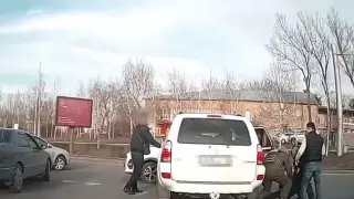 Погоня и задержание преступника в Алматы попали на видео
