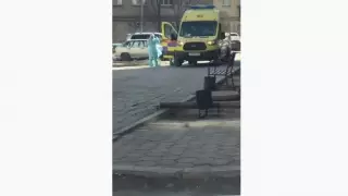 Врачи в защитных костюмах напугали жителей Атырау