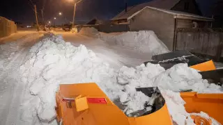 "По 2-3 дня домой не ездили". Кульгинов поблагодарил коммунальщиков за работу