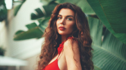 Анна Седокова встала на защиту казахстанской певицы Dequine