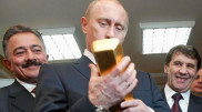 Российские банки начали избавляться от золота тоннами