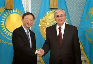 Токаев: Казахстан солидарен с действиями Китая в этот сложный момент