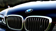 BMW сменила логотип