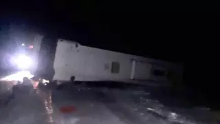 Автобус с 28 пассажирами перевернулся в Павлодарской области