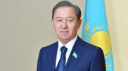 Нурлан Нигматулин поздравил казахстанок с 8 Марта