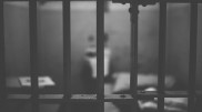 Заключенные устроили бунт в тюрьмах Италии из-за коронавируса, 7 человек погибли
