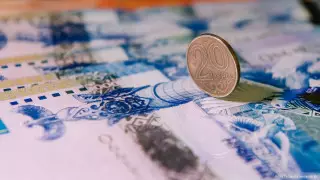 Как повышение базовой ставки скажется на казахстанцах, объяснили эксперты